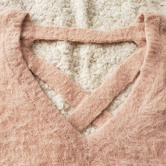 Ruby Moon Fuzzy Criscross Oversized Sweater Sz M - Picture 3 of 8